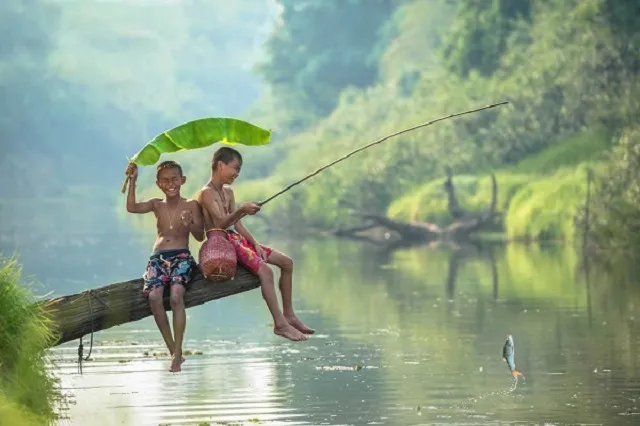 Nằm mơ thấy mình đi câu cá là phản ánh 1 cuộc sống bình yên của bạn