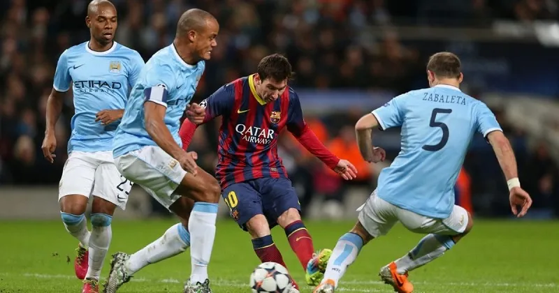 Messi không thể khỏi pressing 
